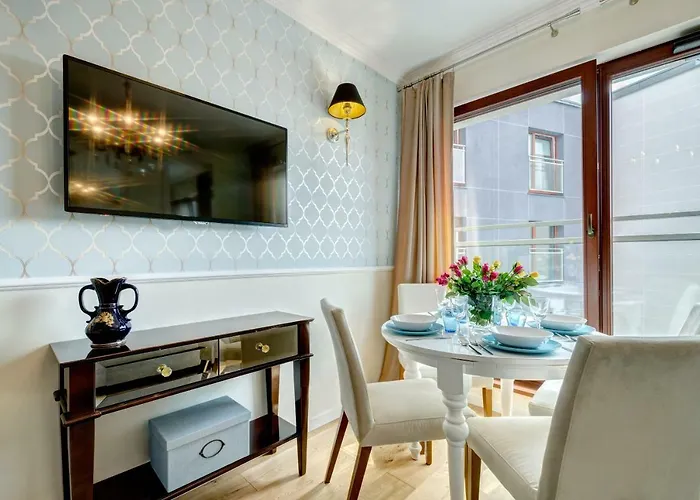 Live & Travel Number 1 Gdańsk