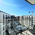 Live & Travel Number 1 Apartman