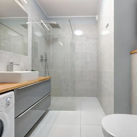 Live & Travel Number 1 Gdańsk