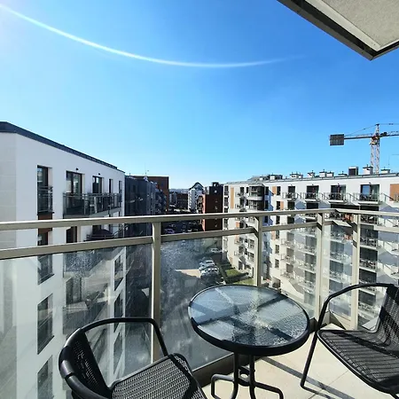 Live & Travel Number 1 Apartment