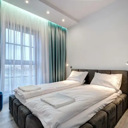 Live & Travel Number 1 *