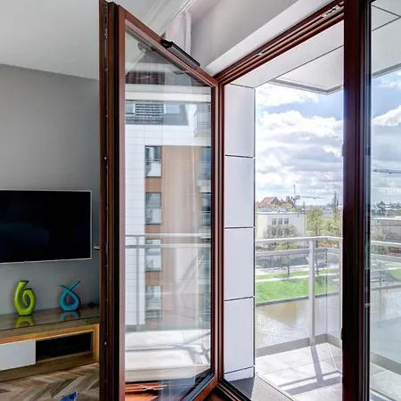 Live & Travel Number 1 Apartment *