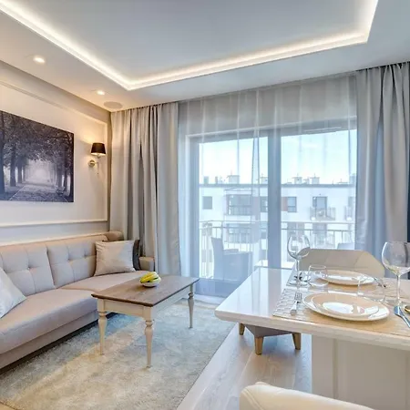 Live & Travel Number 1 Apartment Gdansk
