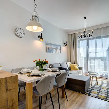 Live & Travel Number 1 Apartment