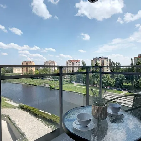 Live & Travel Number 1 *