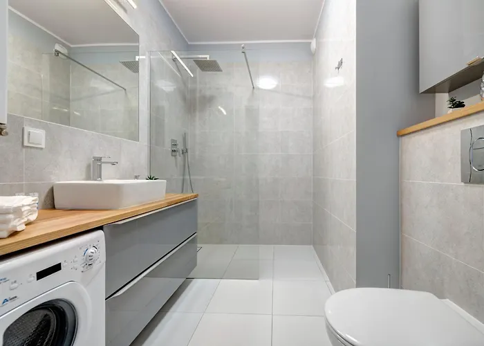 Live & Travel Number 1 Gdansk