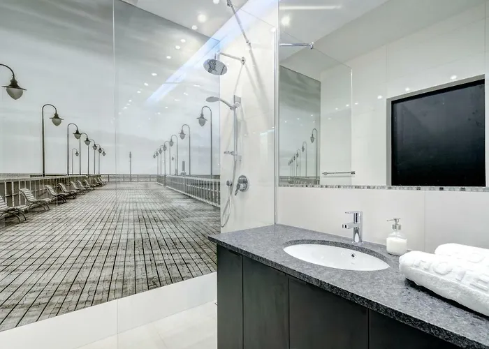 Live & Travel Number 1 *