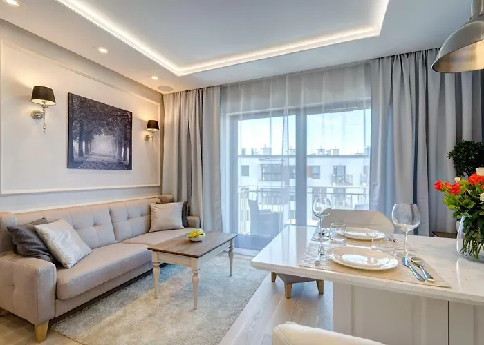 Live & Travel Number 1 Apartment Gdansk