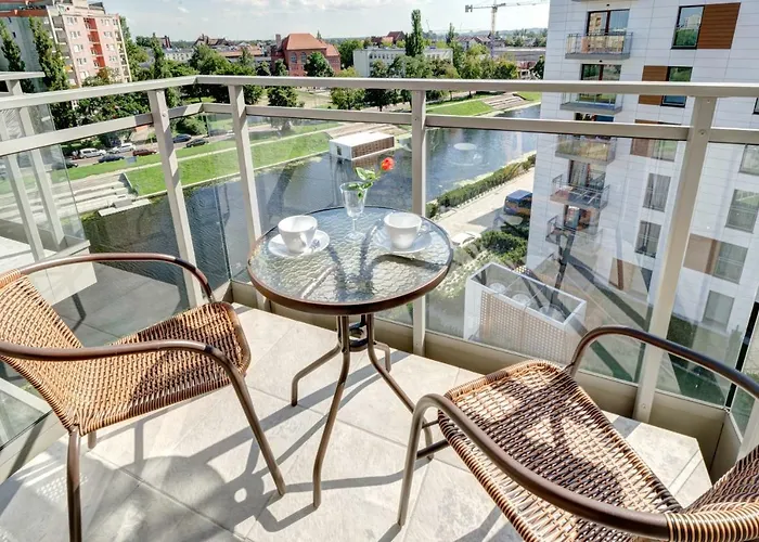 Live & Travel Number 1 * Gdansk