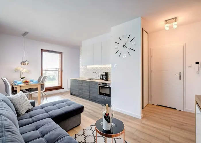 Live & Travel Number 1 *